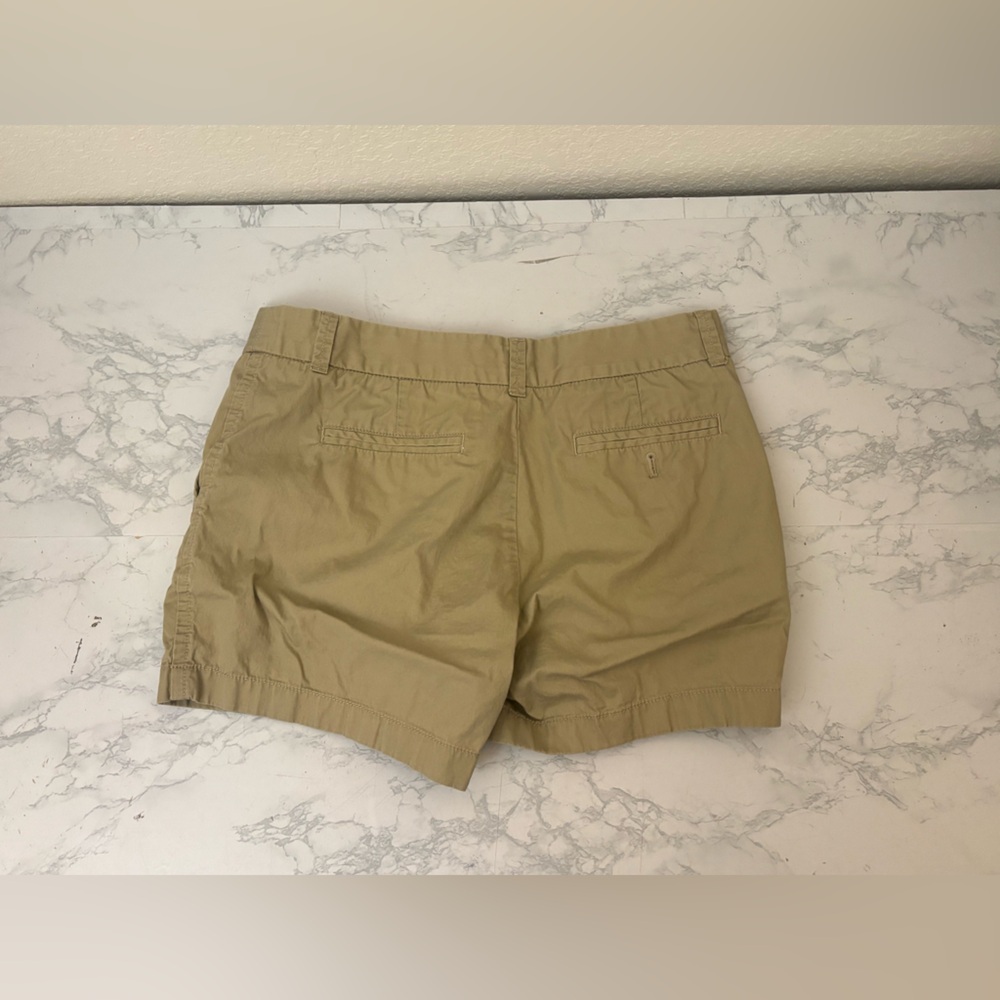 J Crew 100% Cotton Chino Shorts Size 6 Tan Broken In Khaki Pockets Zip - Picture 2 of 3